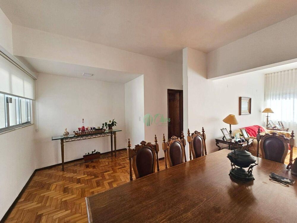 Apartamento à venda com 3 quartos, 145m² - Foto 4