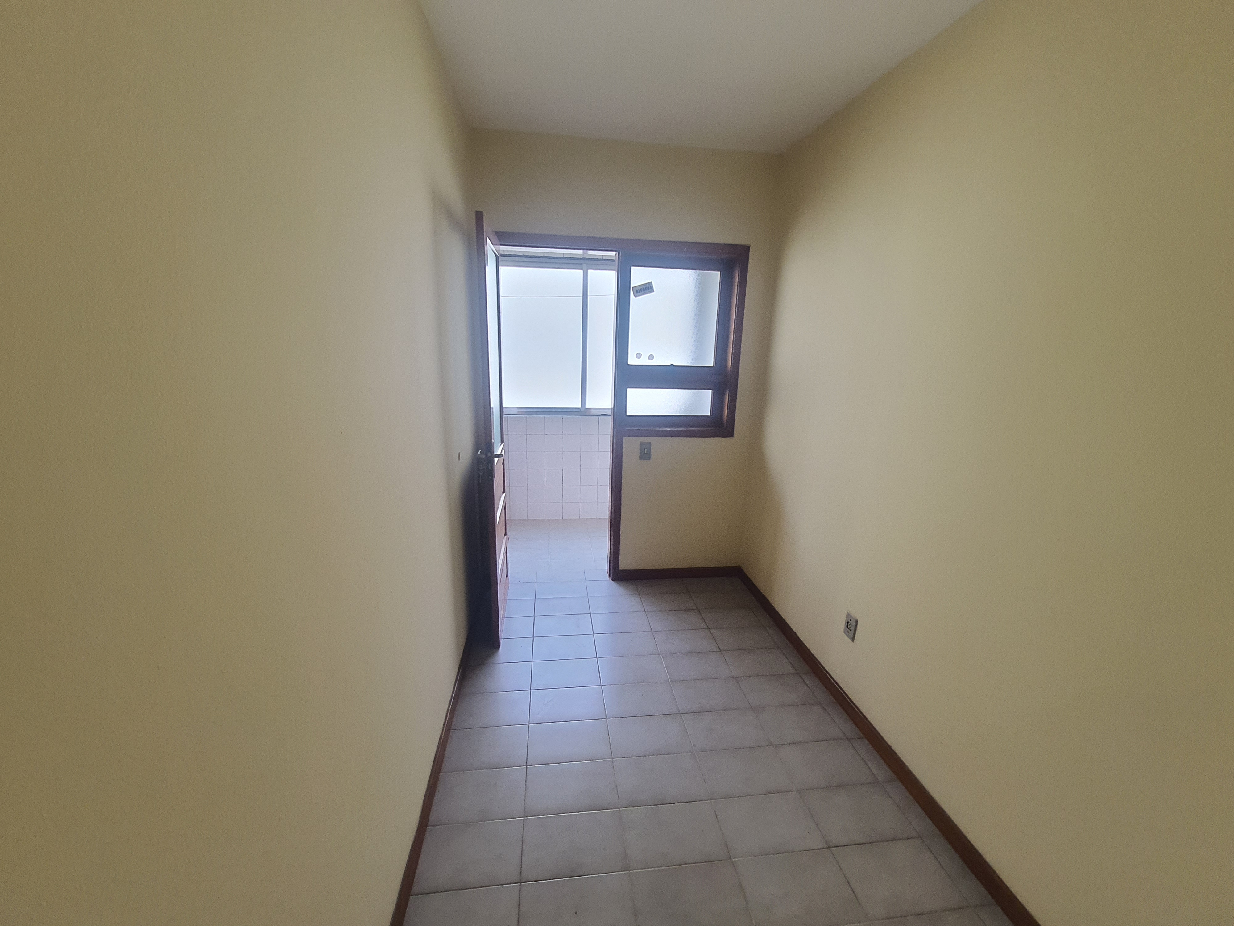 Apartamento à venda com 3 quartos, 130m² - Foto 9