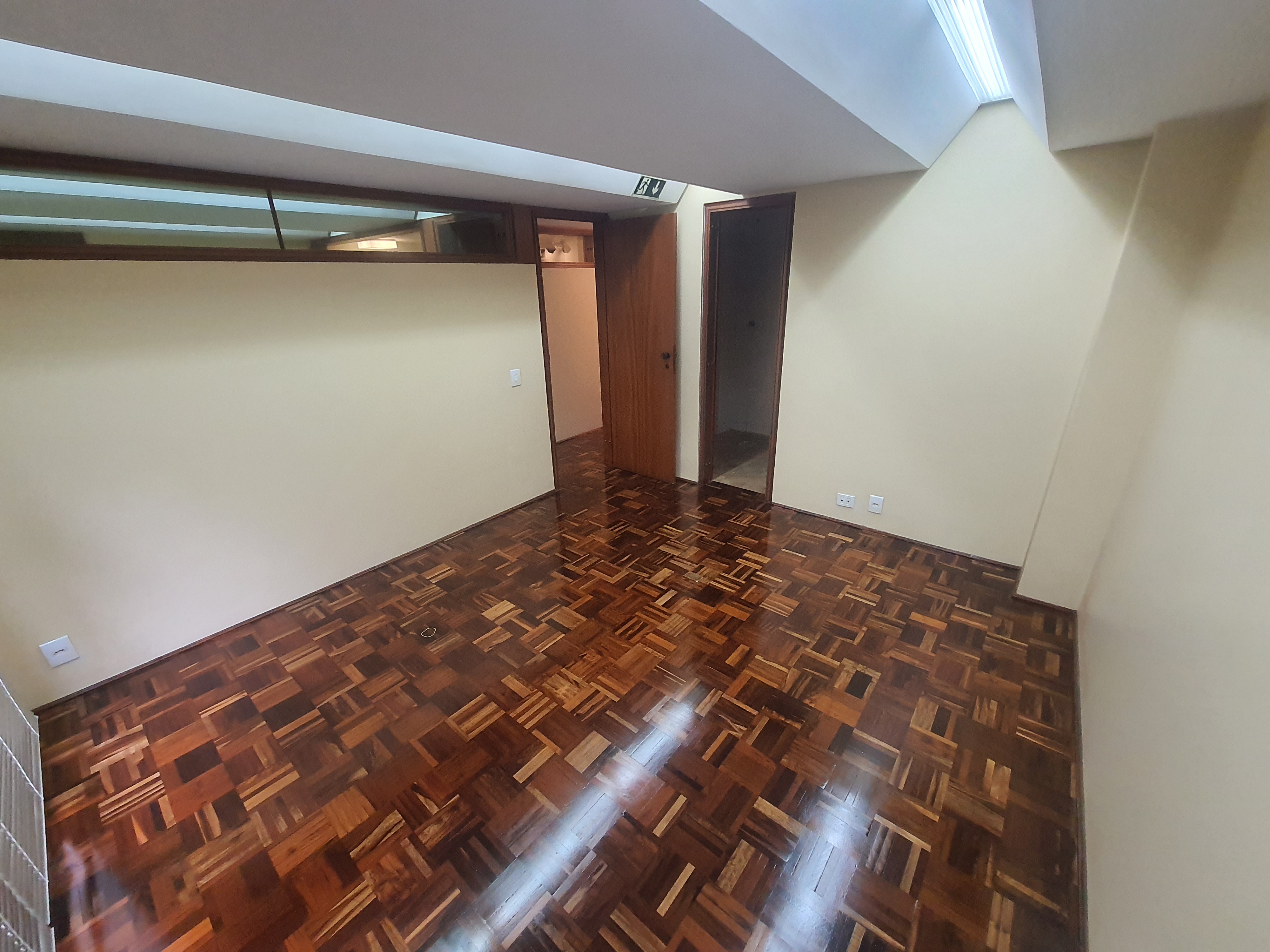 Conjunto Comercial-Sala à venda com 8 quartos, 108m² - Foto 21