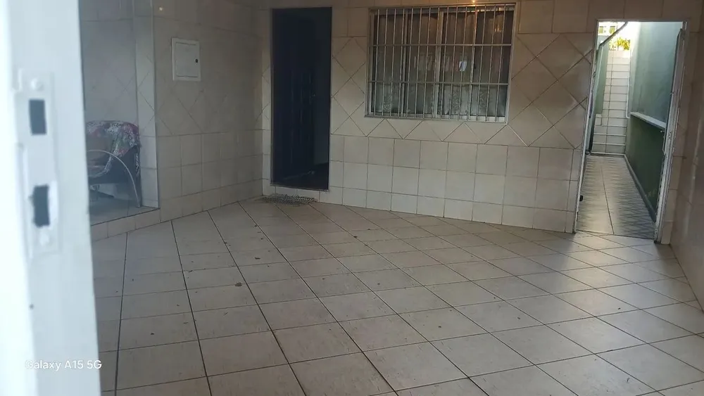 Casa, 4 quartos, 250 m² - Foto 2