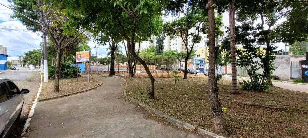 Casa, 4 quartos, 225 m² - Foto 1