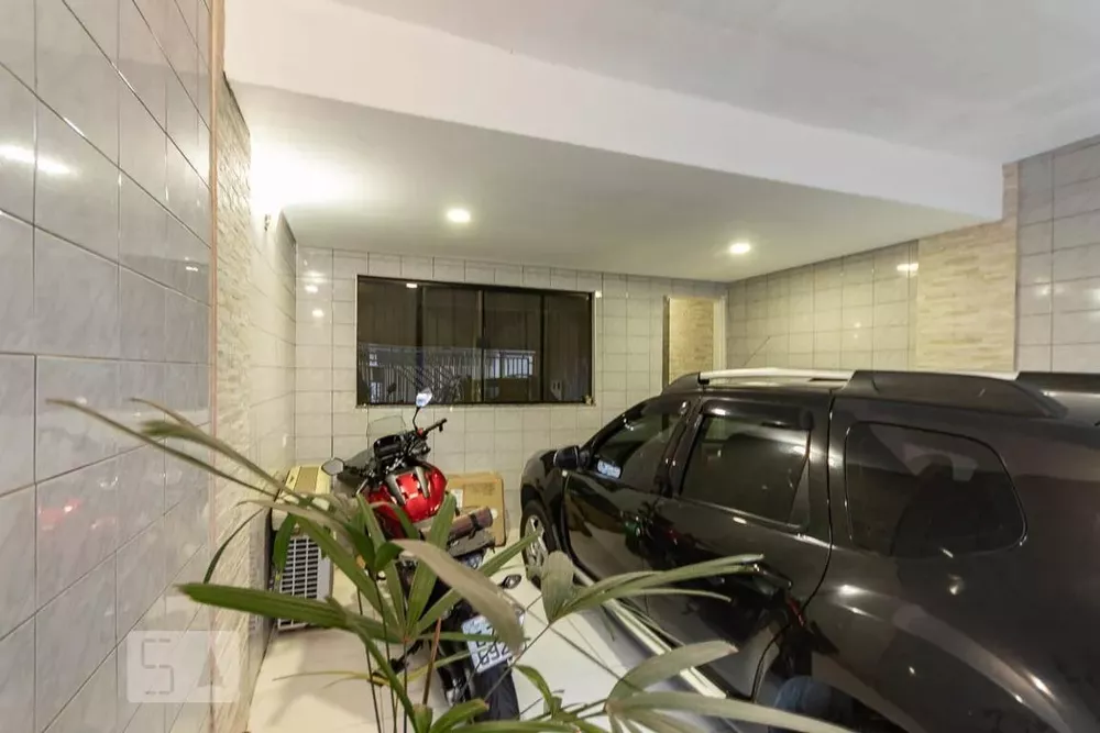Casa, 4 quartos, 230 m² - Foto 1