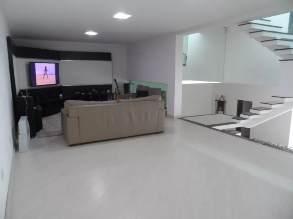Casa, 3 quartos, 620 m² - Foto 3
