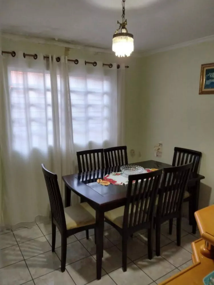 Casa, 3 quartos, 250 m² - Foto 2