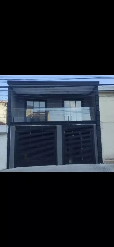 Casa, 3 quartos, 216 m² - Foto 1