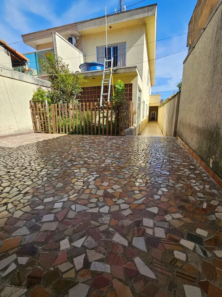 Casa, 3 quartos, 194 m² - Foto 2
