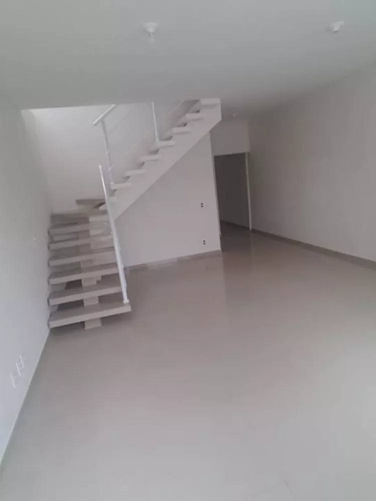 Casa, 3 quartos, 140 m² - Foto 1