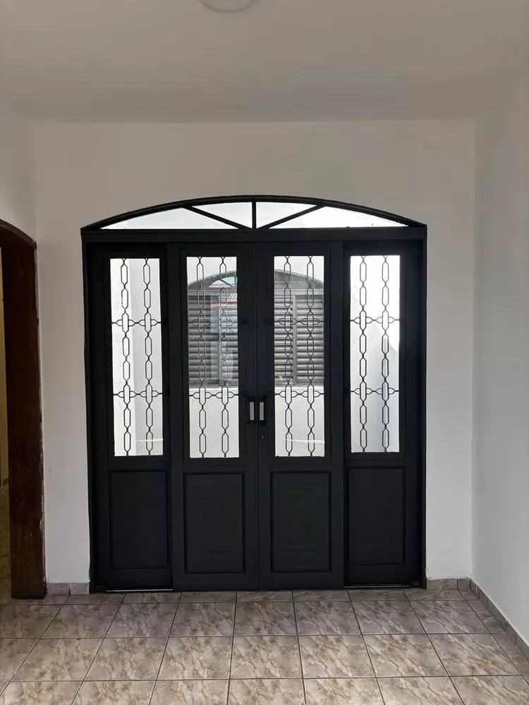 Casa, 4 quartos, 250 m² - Foto 2