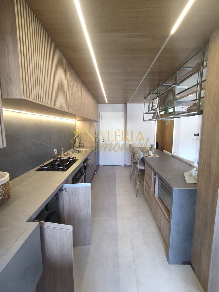 Apartamento à venda com 3 quartos, 114m² - Foto 1