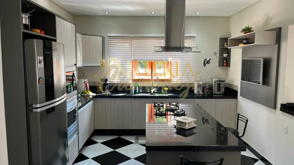 Casa, 3 quartos, 264 m² - Foto 4