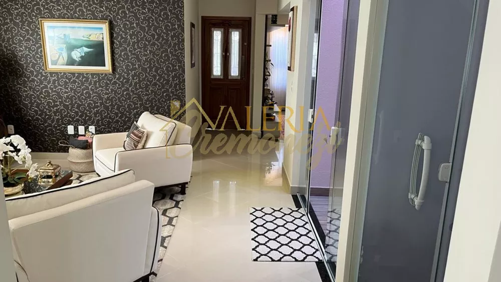 Casa, 3 quartos, 264 m² - Foto 1