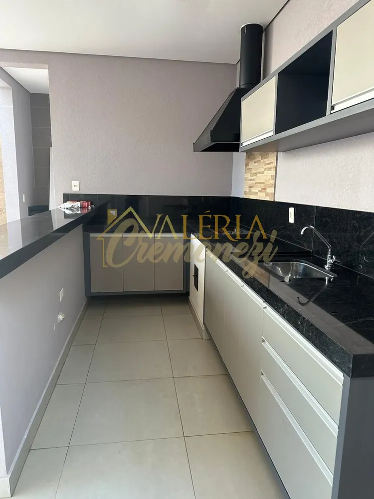 Casa, 4 quartos, 272 m² - Foto 2