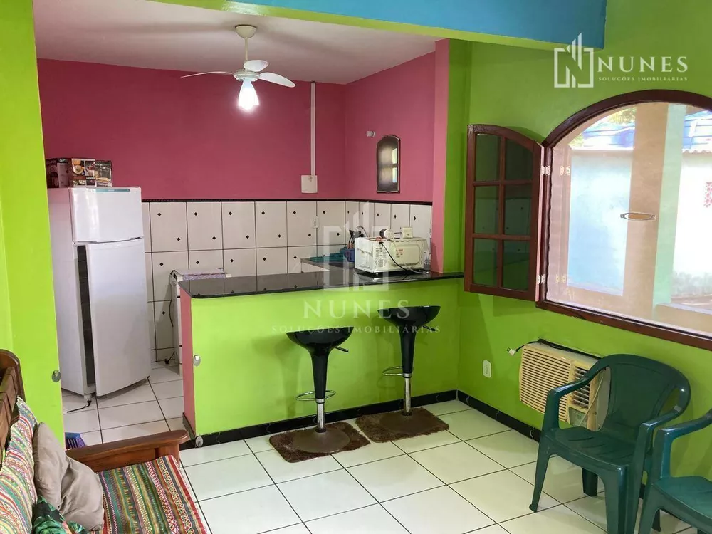 Casa, 6 quartos, 180 m² - Foto 1