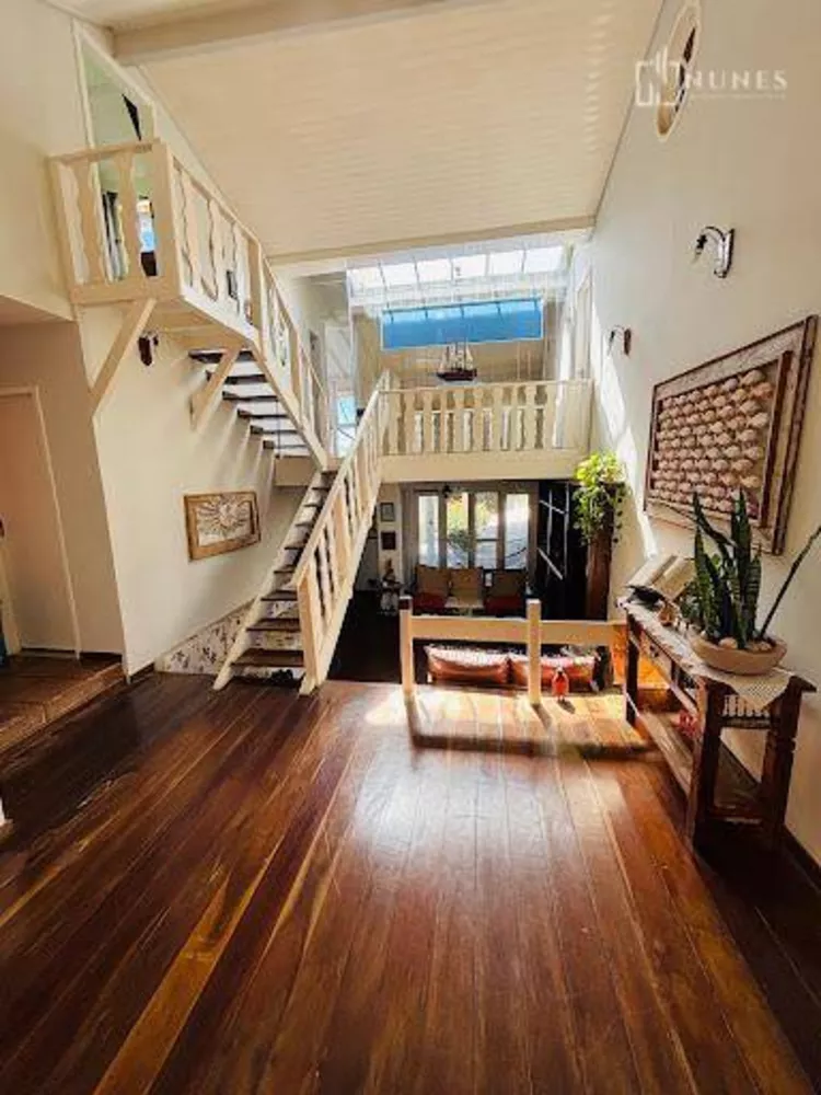 Casa, 5 quartos, 318 m² - Foto 4