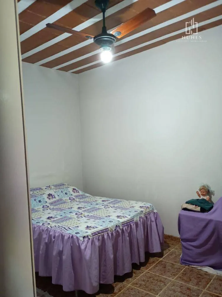 Casa, 4 quartos, 180 m² - Foto 1