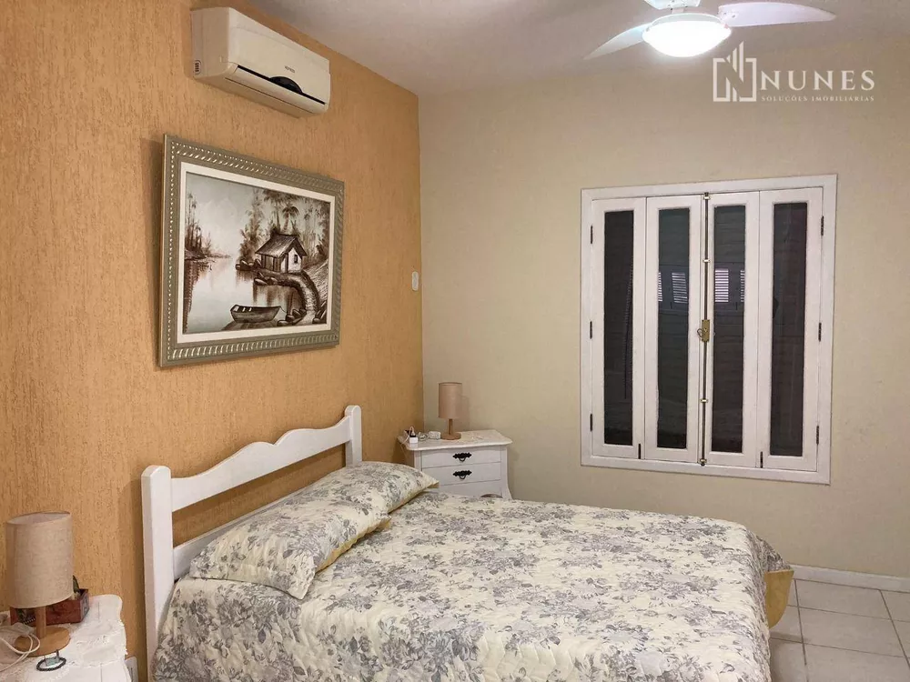 Casa, 4 quartos, 260 m² - Foto 30