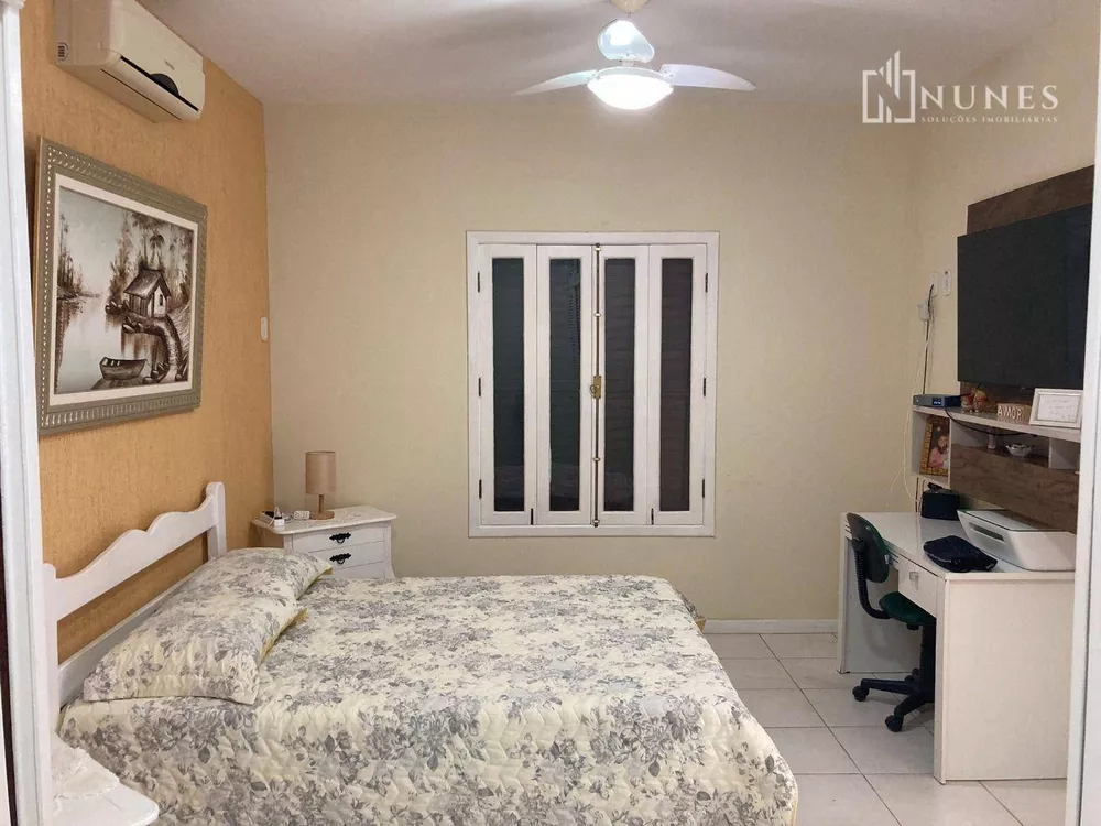 Casa, 4 quartos, 260 m² - Foto 29