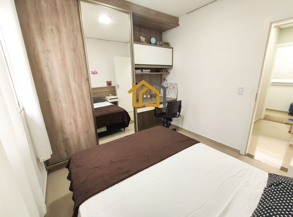 Casa à venda com 3 quartos, 225m² - Foto 10