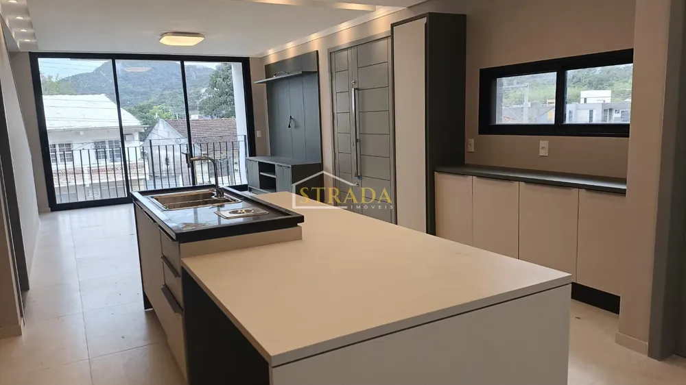 Casa, 3 quartos, 143 m² - Foto 1