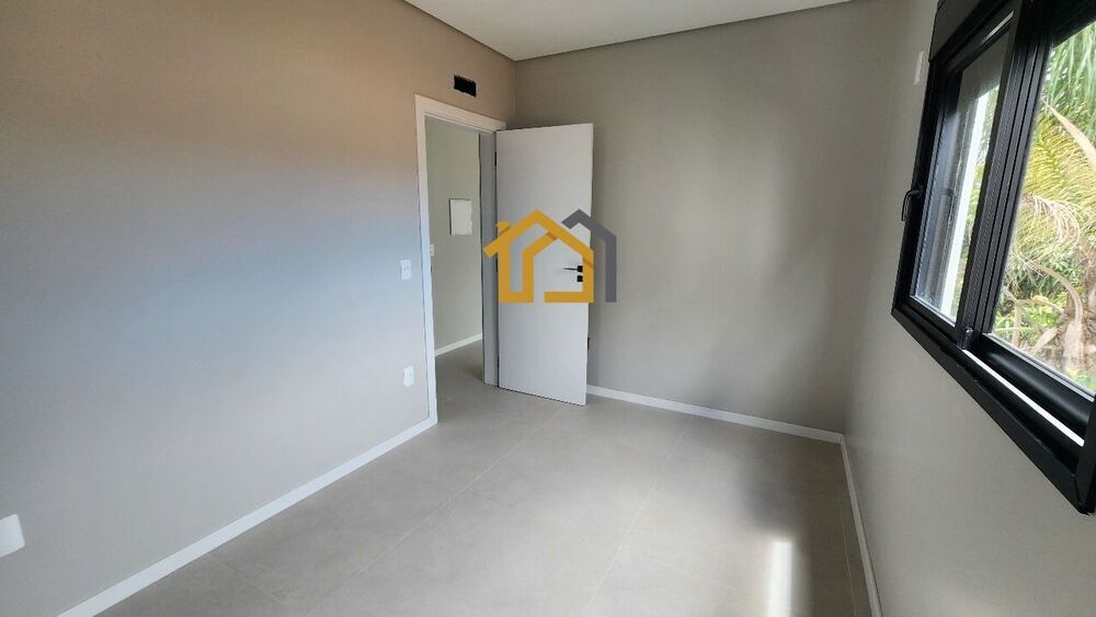 Casa à venda com 3 quartos, 137m² - Foto 3