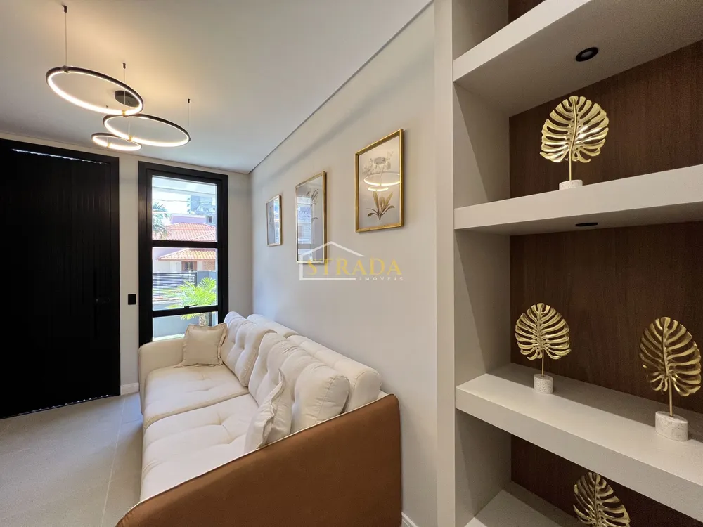 Casa, 3 quartos, 192 m² - Foto 1