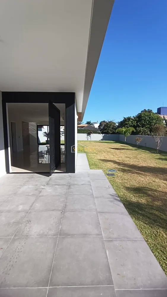 Casa, 3 quartos, 230 m² - Foto 31