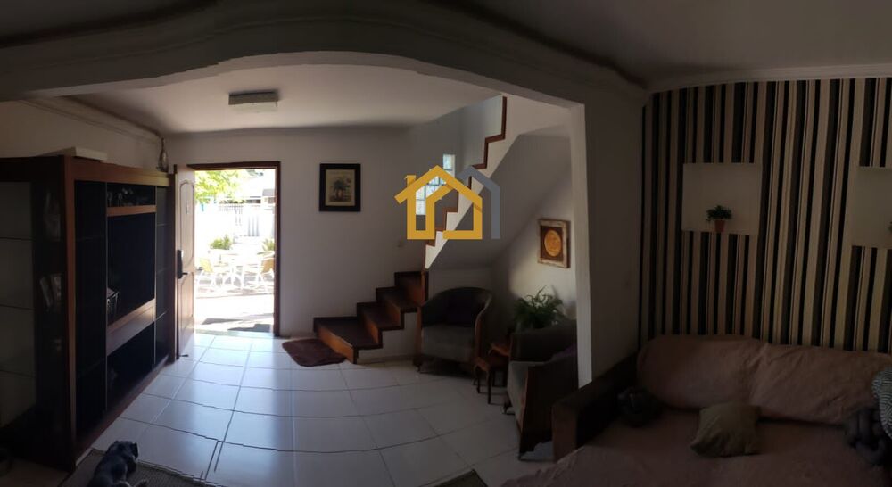 Casa à venda com 3 quartos, 140m² - Foto 4