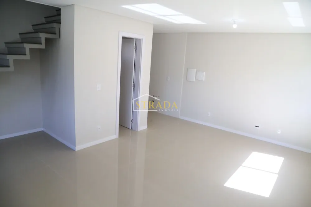 Casa, 3 quartos, 142 m² - Foto 2