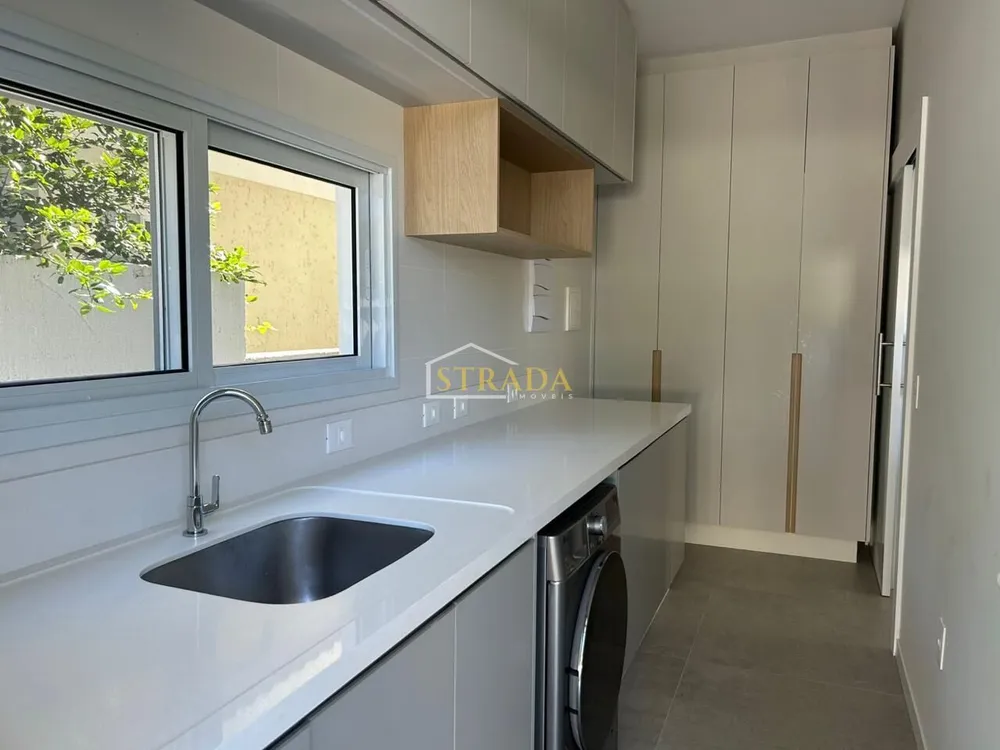 Casa, 3 quartos, 226 m² - Foto 2