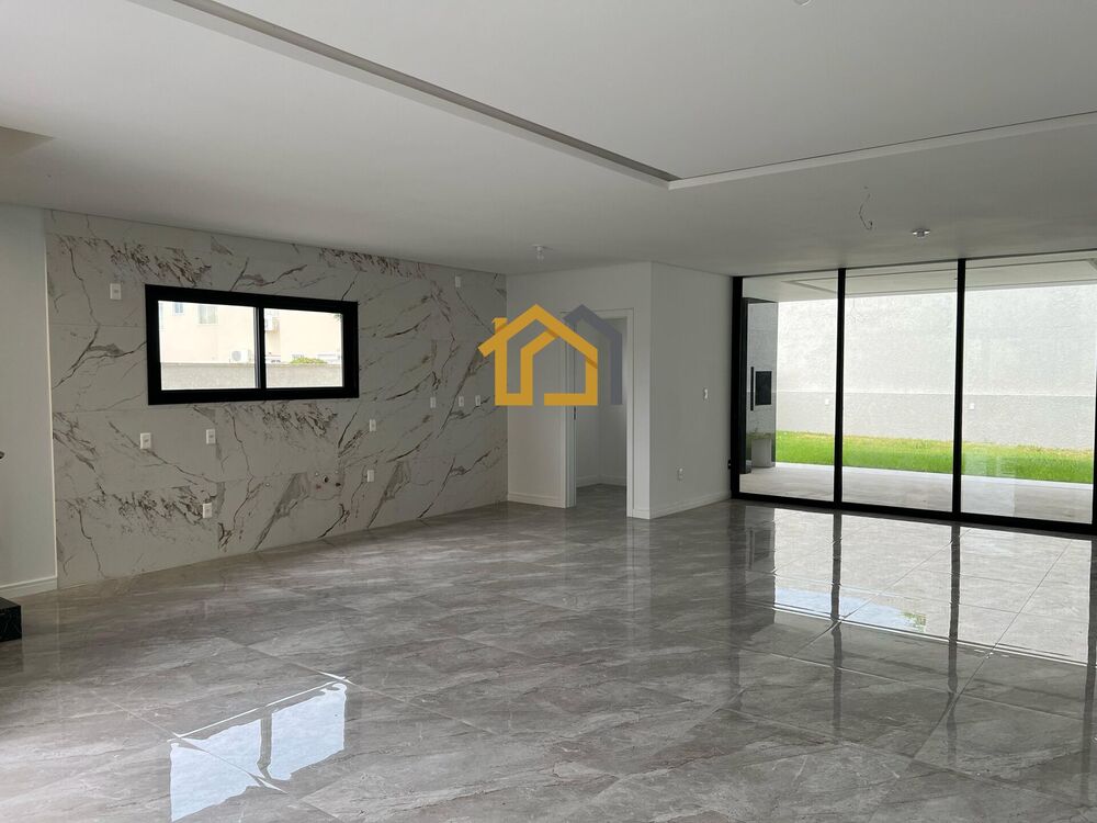 Casa à venda com 4 quartos, 398m² - Foto 2