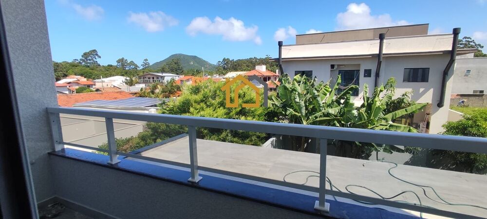 Casa, 3 quartos, 244 m² - Foto 1