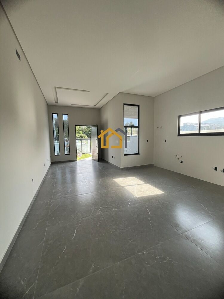 Casa à venda com 2 quartos, 199m² - Foto 4