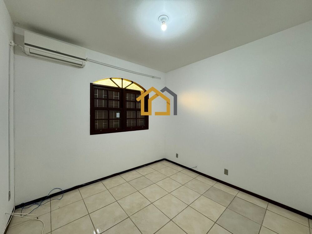 Casa, 4 quartos, 367 m² - Foto 2