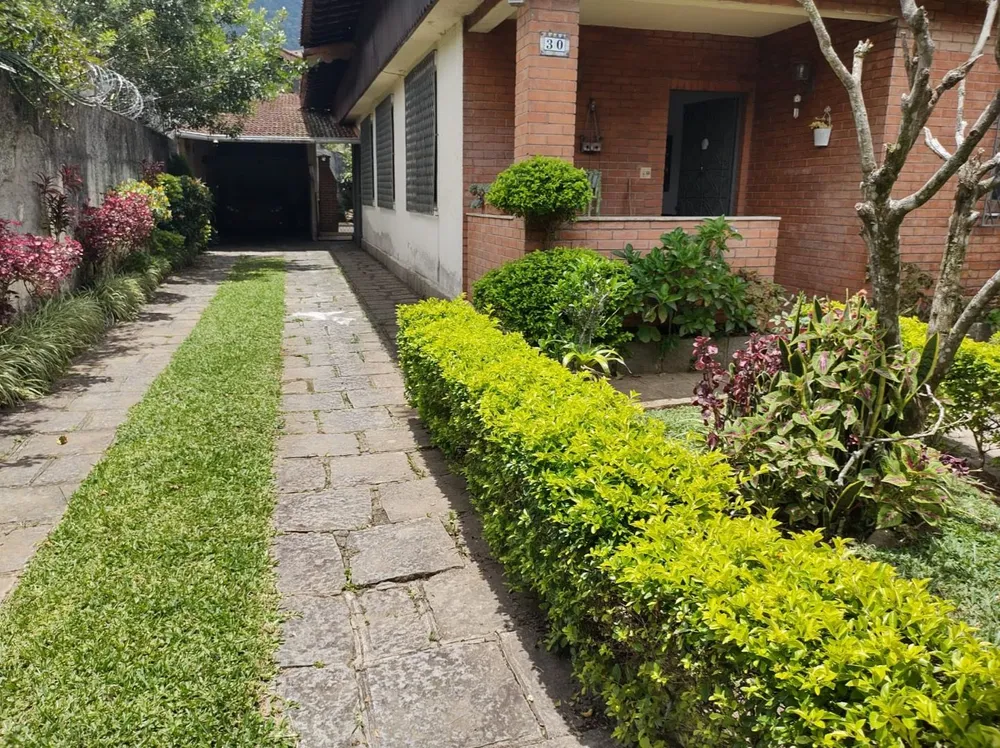 Casa, 5 quartos, 175 m² - Foto 2