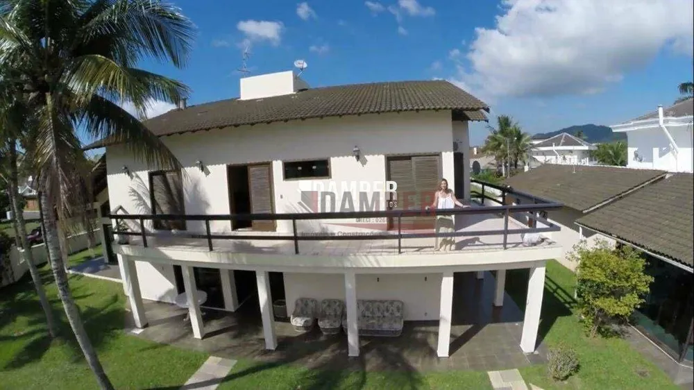 Casa, 6 quartos, 2058 m² - Foto 11