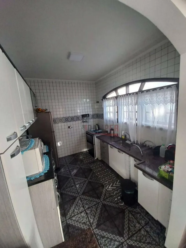 Casa, 3 quartos, 200 m² - Foto 3
