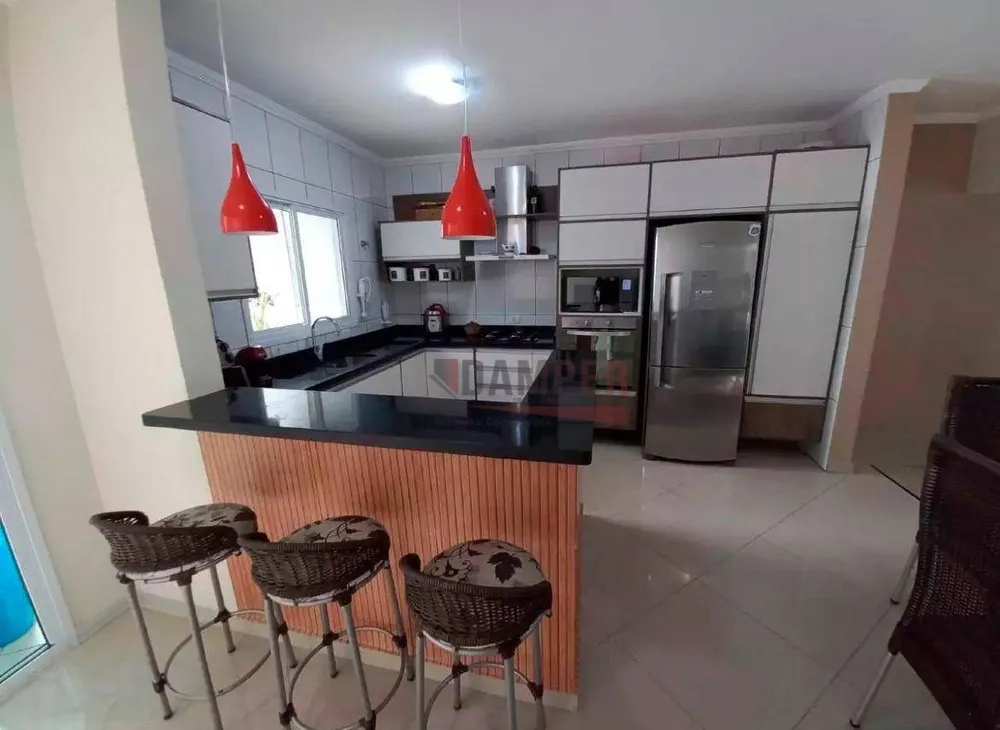 Sobrado, 3 quartos, 190 m² - Foto 2