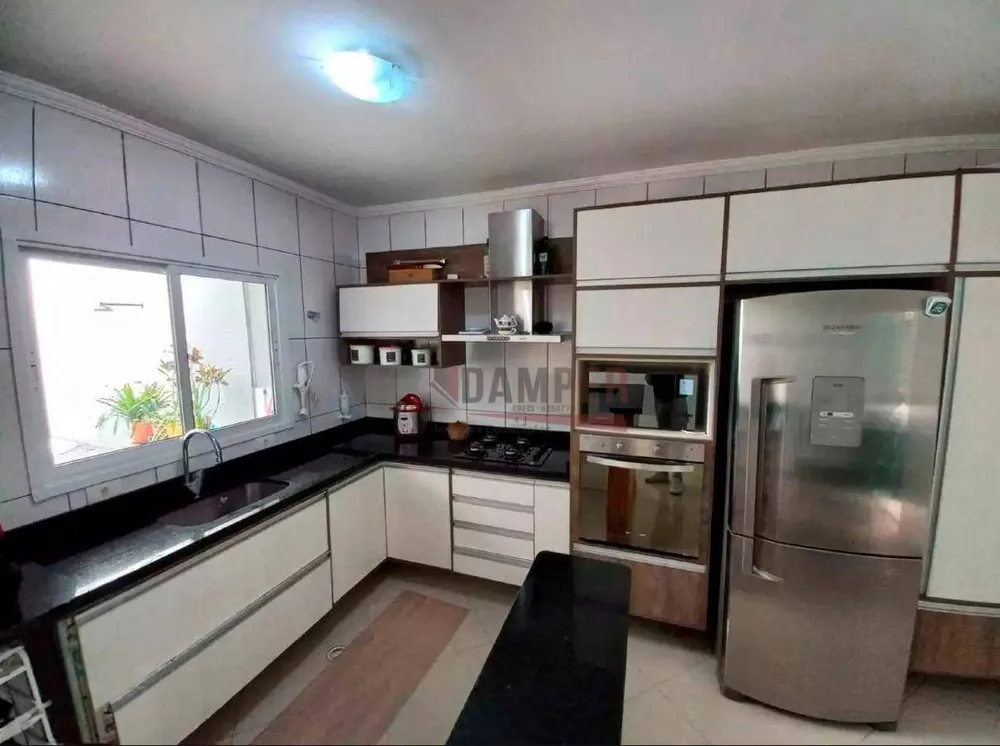 Sobrado, 3 quartos, 190 m² - Foto 1
