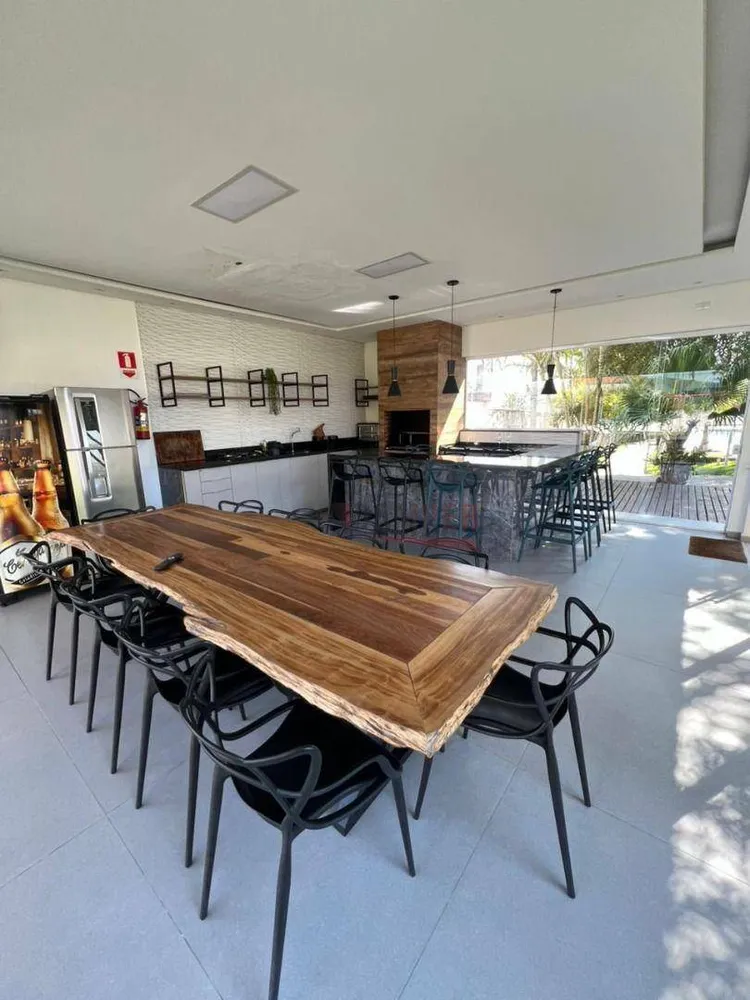 Apartamento, 4 quartos, 200 m² - Foto 12
