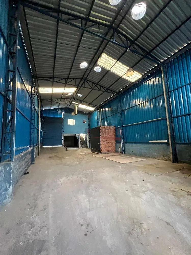 Depósito-Galpão, 268 m² - Foto 1