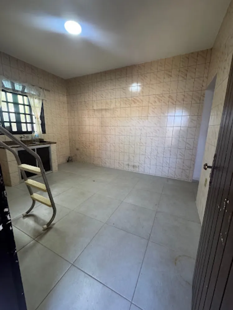 Chácara, 2 quartos, 1063 m² - Foto 9