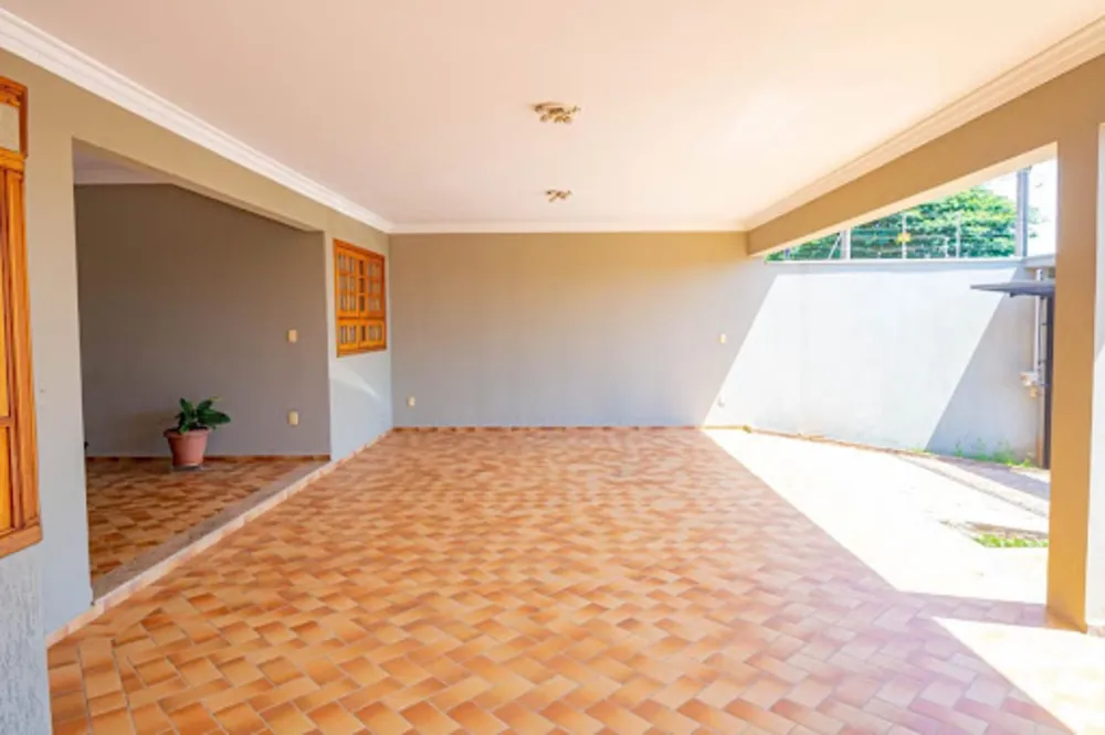 Casa, 4 quartos, 275 m² - Foto 2