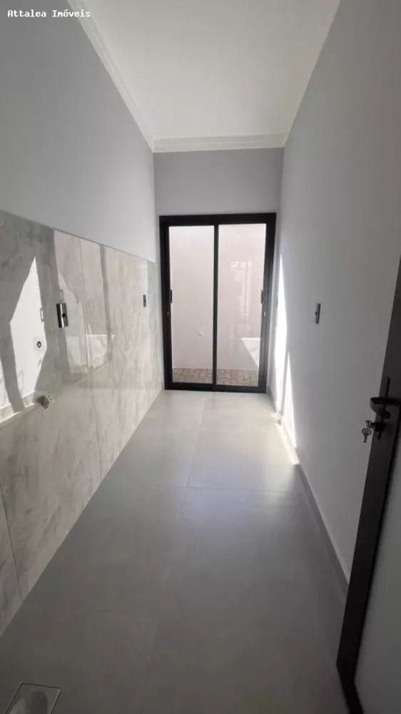 Casa à venda com 3 quartos, 205m² - Foto 7