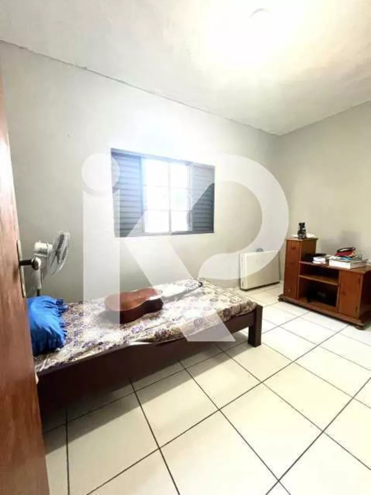 Casa de Vila à venda com 3 quartos, 216m² - Foto 11