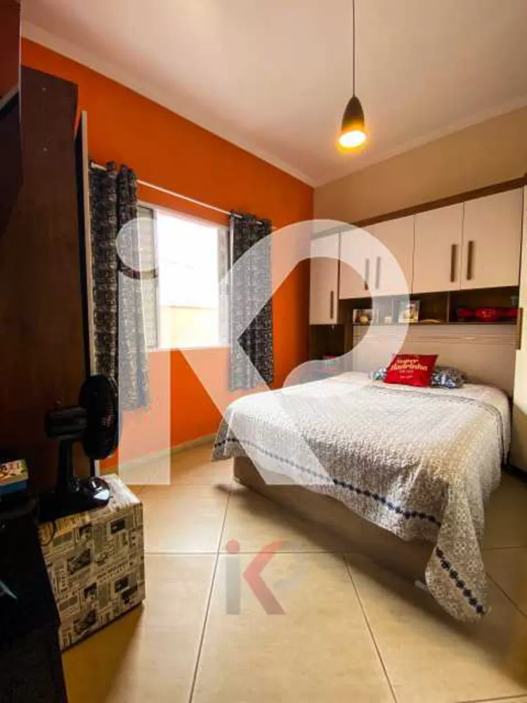 Casa de Vila à venda com 4 quartos, 139m² - Foto 1