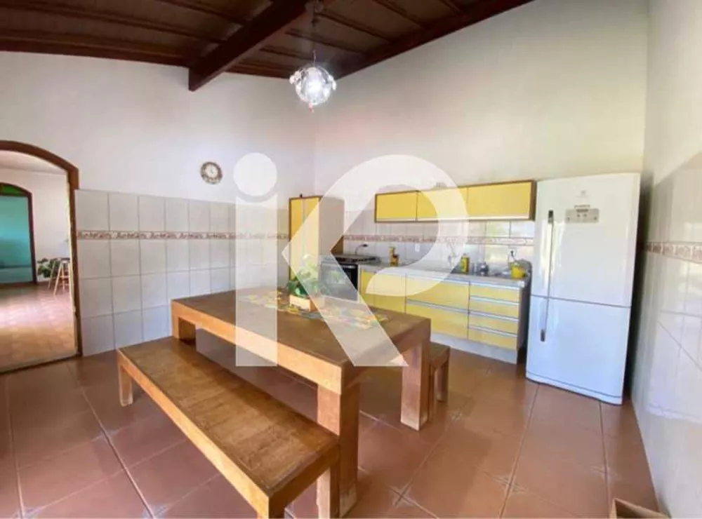 Chácara à venda com 3 quartos, 301m² - Foto 3