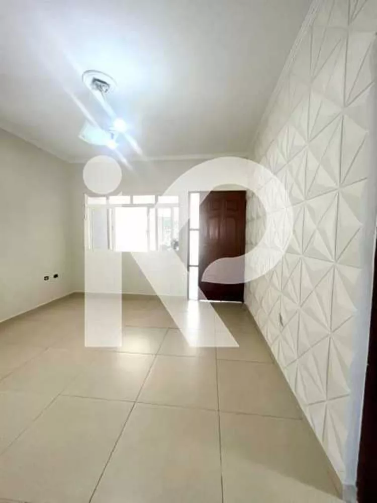 Casa à venda com 3 quartos, 178m² - Foto 4