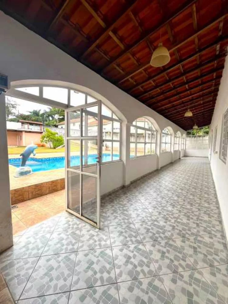 Casa de Condomínio à venda com 4 quartos, 183m² - Foto 1