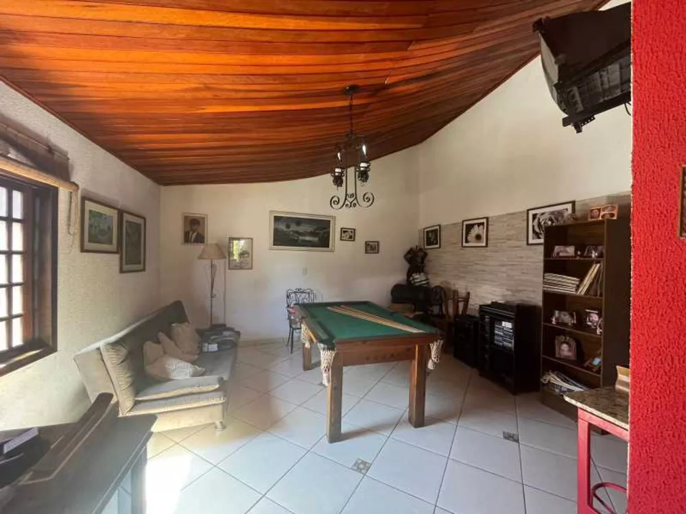 Chácara à venda com 4 quartos, 310m² - Foto 3