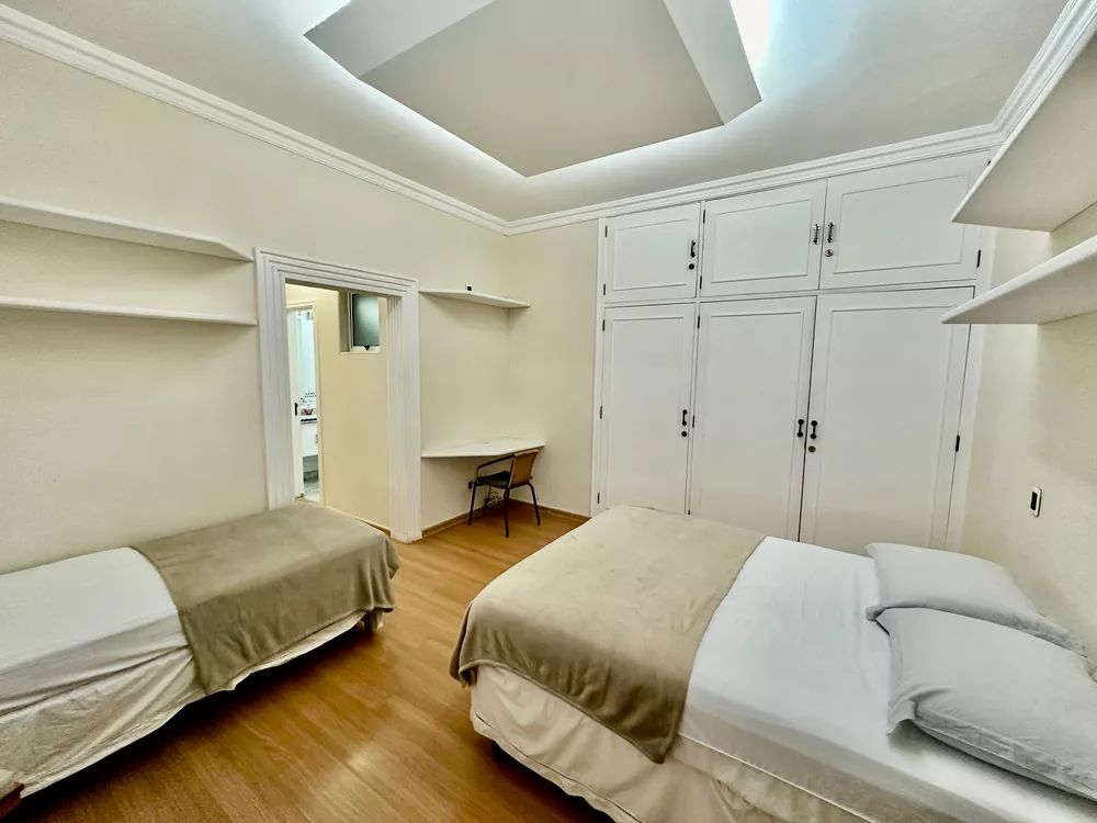 Apartamento, 4 quartos, 215 m² - Foto 2